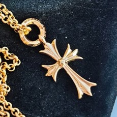 Chrome Hearts 크롬하츠 타이니 크로스 팬던트 22K골드